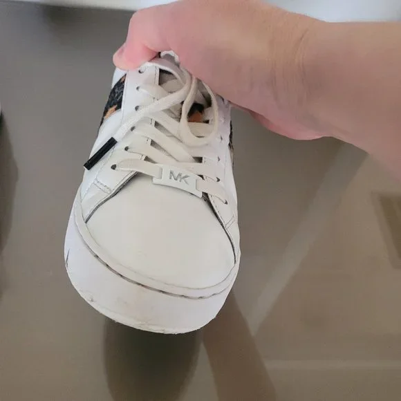 Michael Kors woman 7.5  sneakers - Picture 4 of 14
